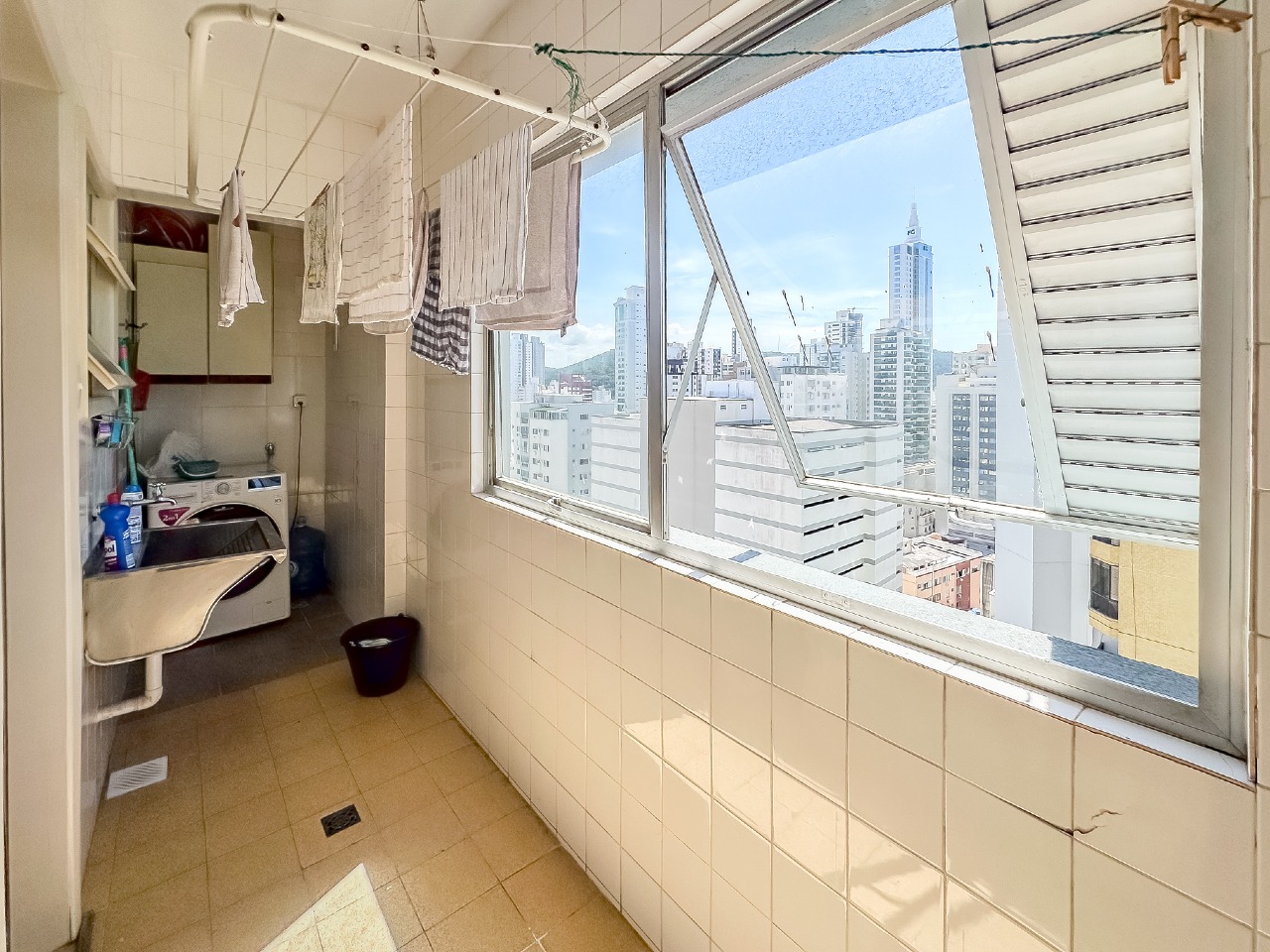 Apartamento para aluguel no Centro: 