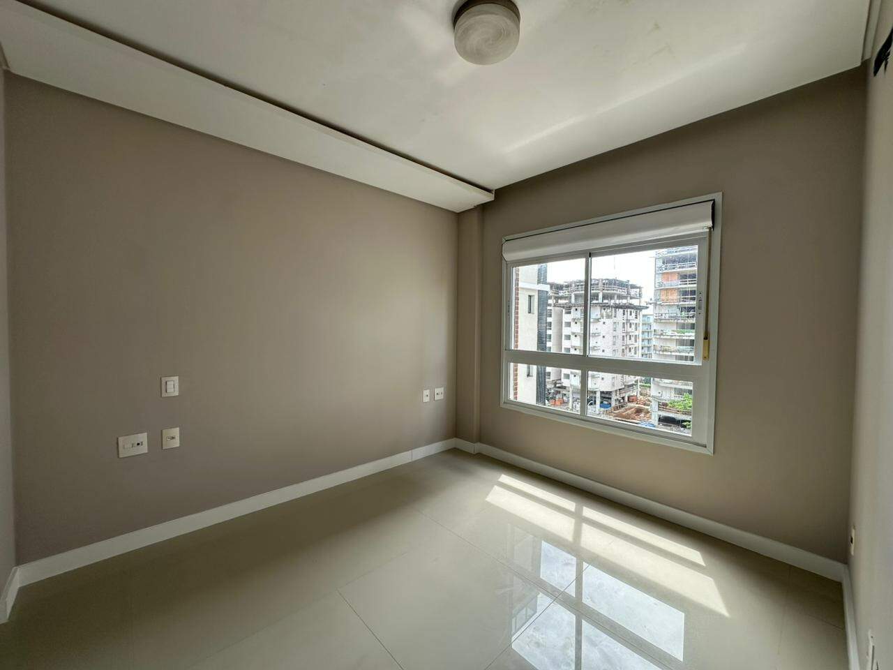 Apartamento para aluguel no Praia Brava: 