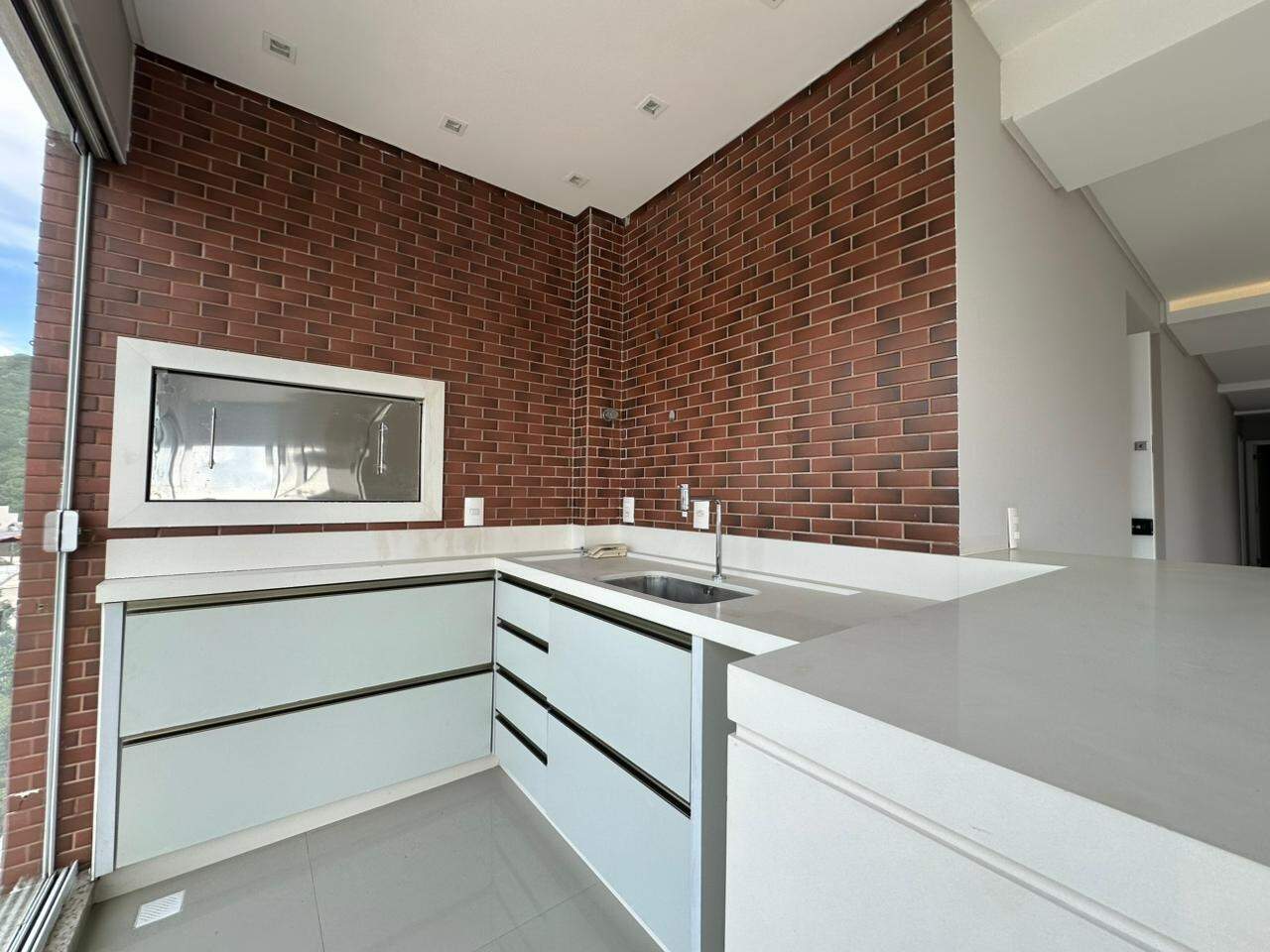 Apartamento para aluguel no Praia Brava: 