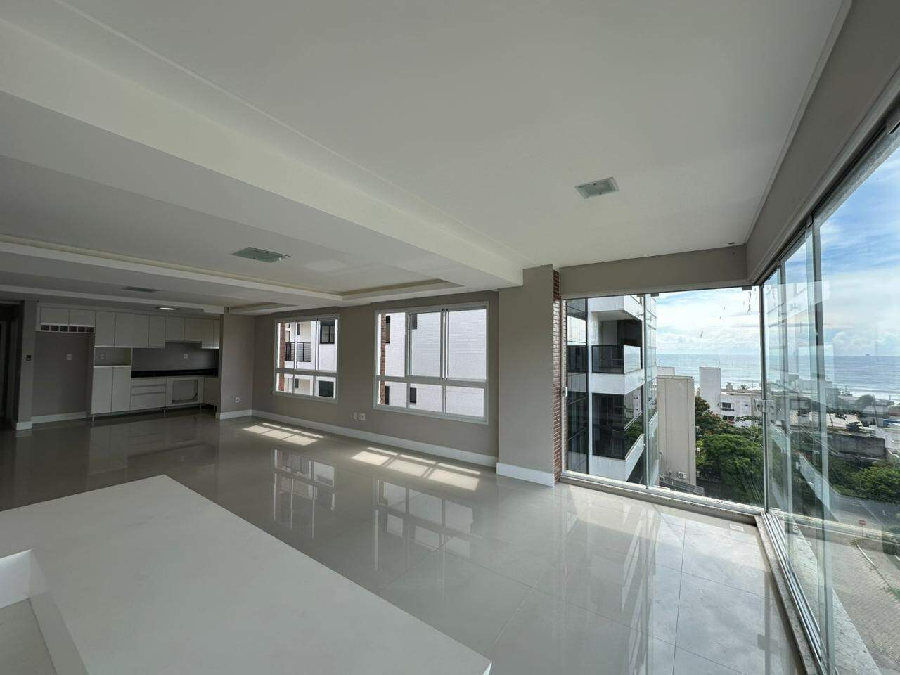 Apartamento para aluguel no Praia Brava: 