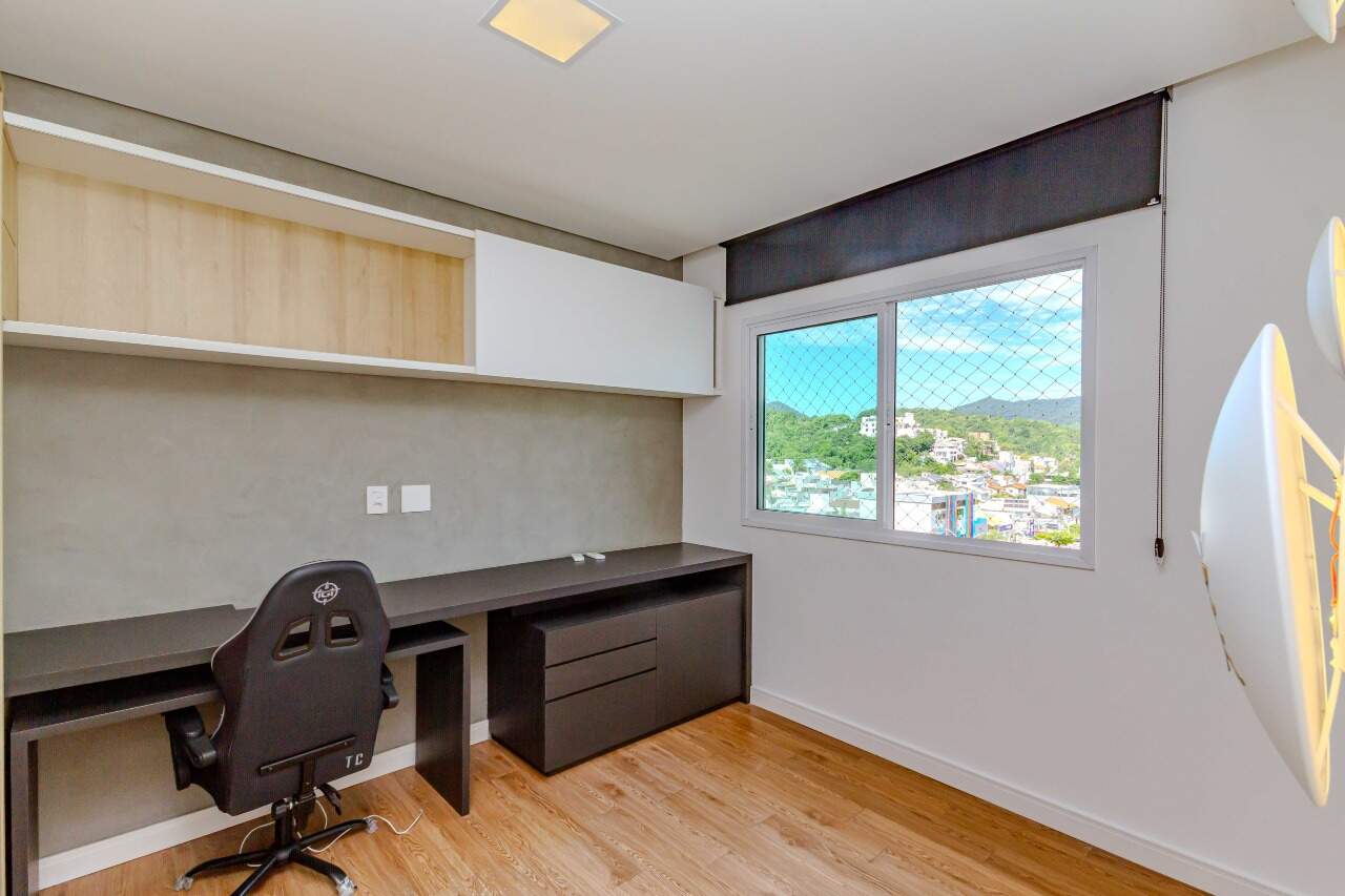 Apartamento à venda no Praia Brava: 