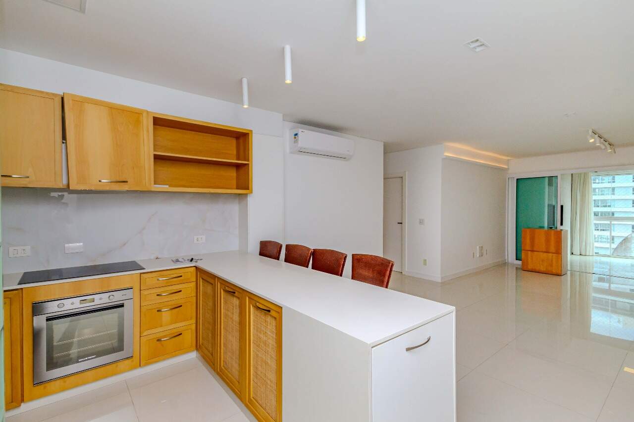 Apartamento à venda no Praia Brava: 