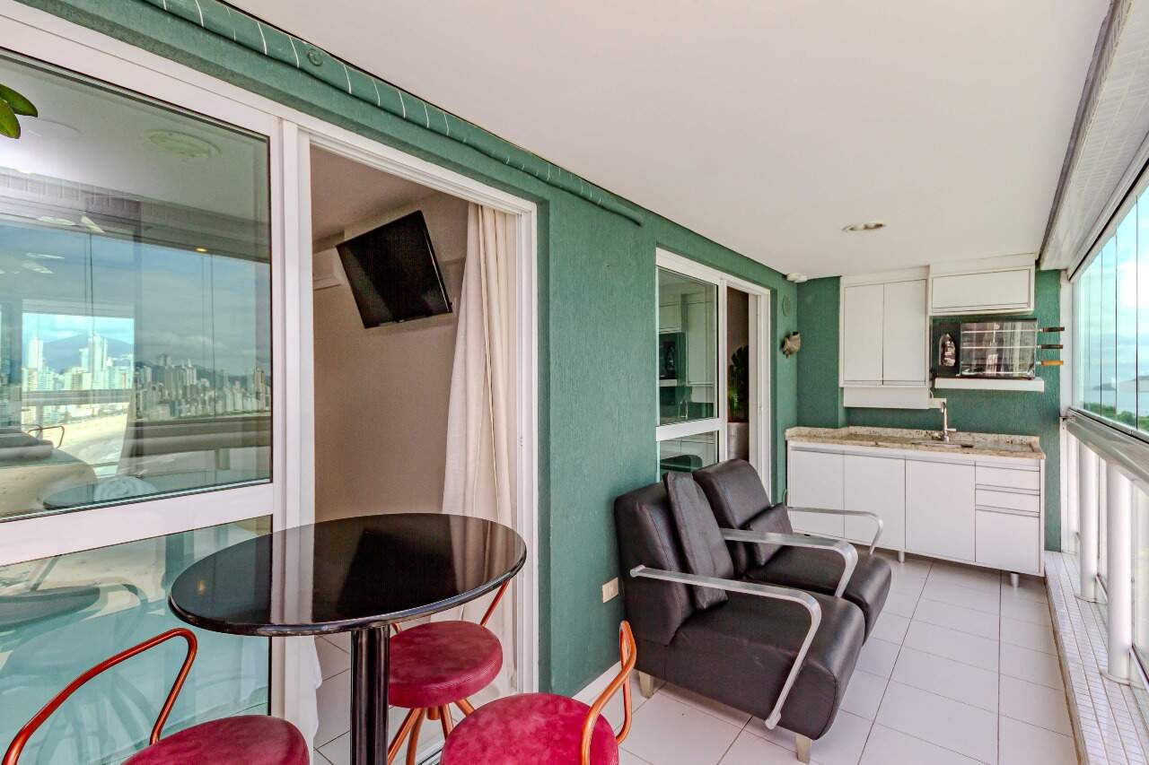 Apartamento à venda no Pioneiros: