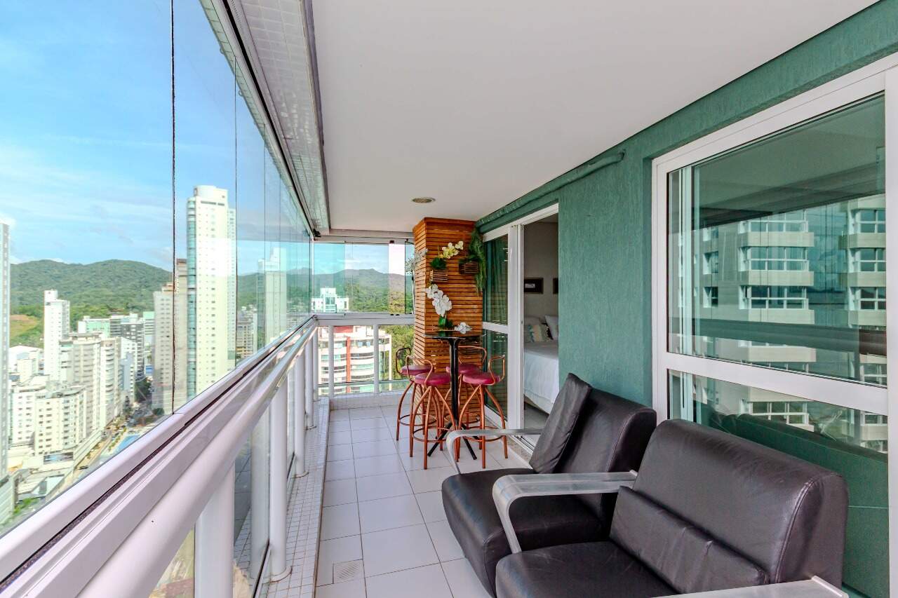 Apartamento à venda no Pioneiros: 