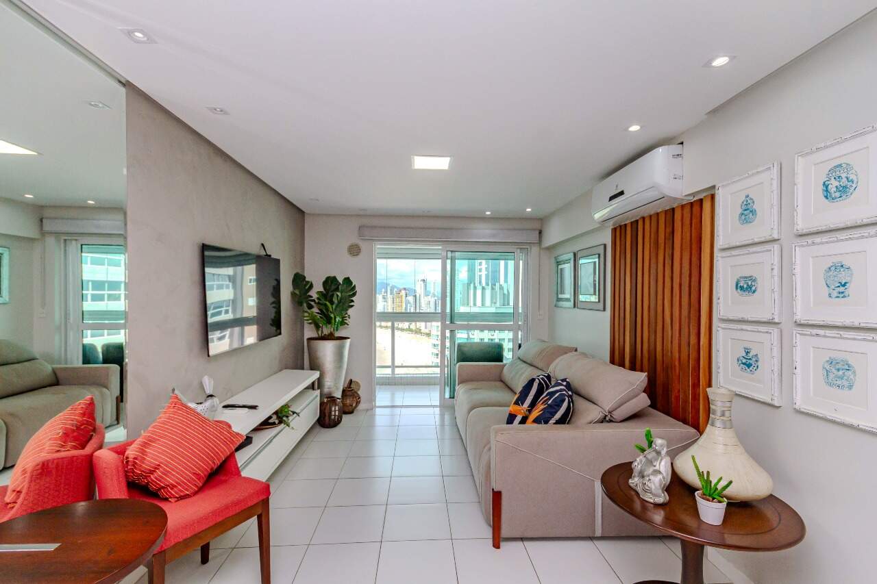 Apartamento à venda no Pioneiros: