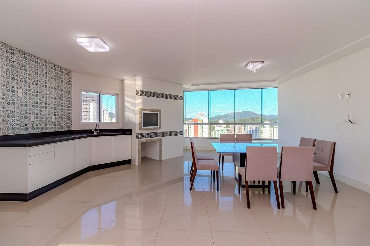 Apartamento para aluguel no Centro: 