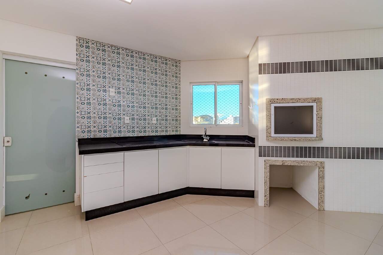 Apartamento para aluguel no Centro: 