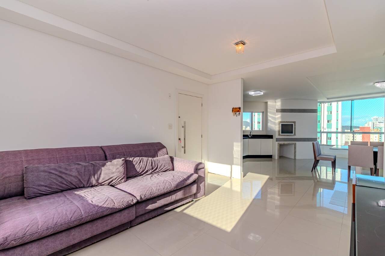 Apartamento para aluguel no Centro: 