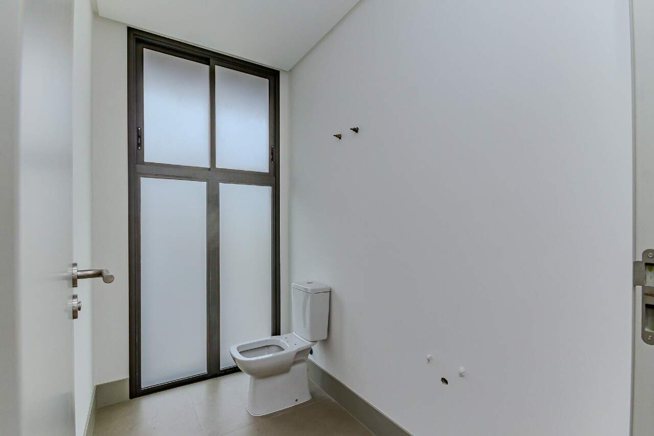 Apartamento à venda no Pioneiros: 