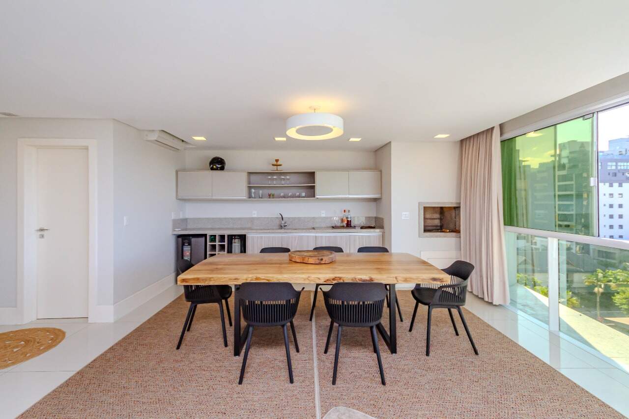 Apartamento para aluguel no Praia Brava: 