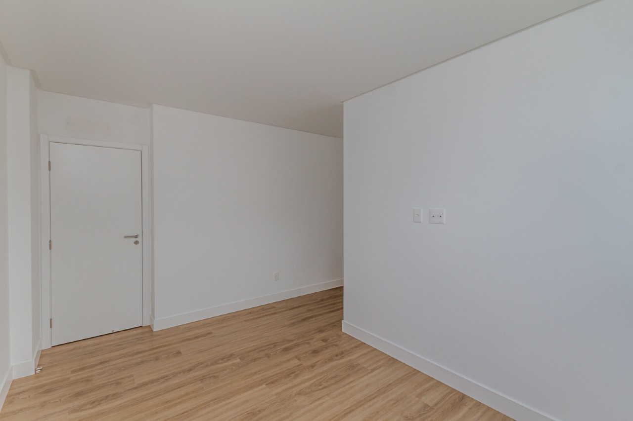 Apartamento à venda no Praia Brava: 