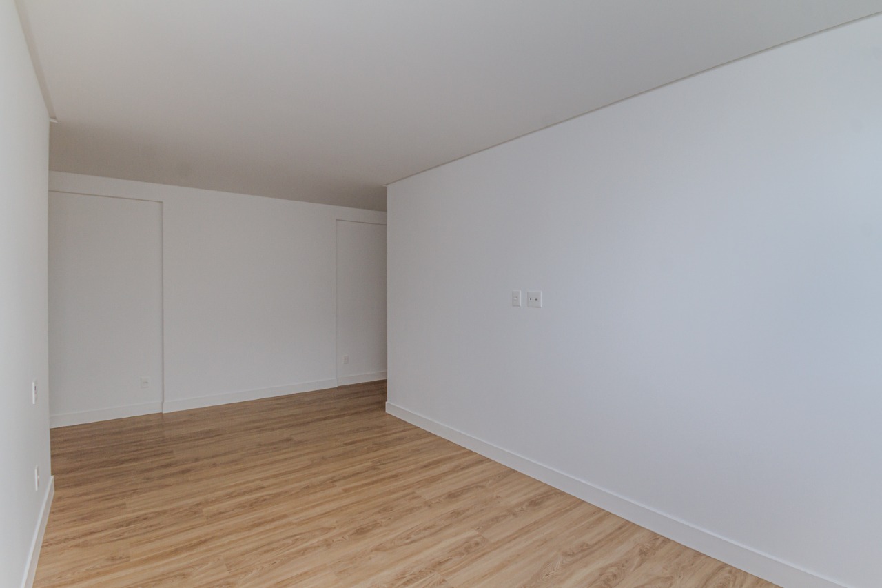 Apartamento à venda no Praia Brava: 