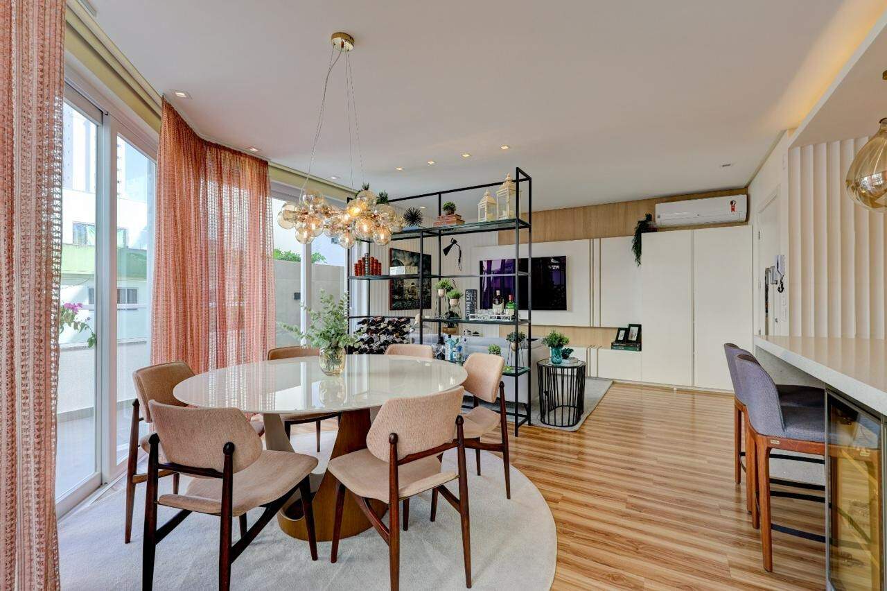 Apartamento diferenciado à venda no Centro: 