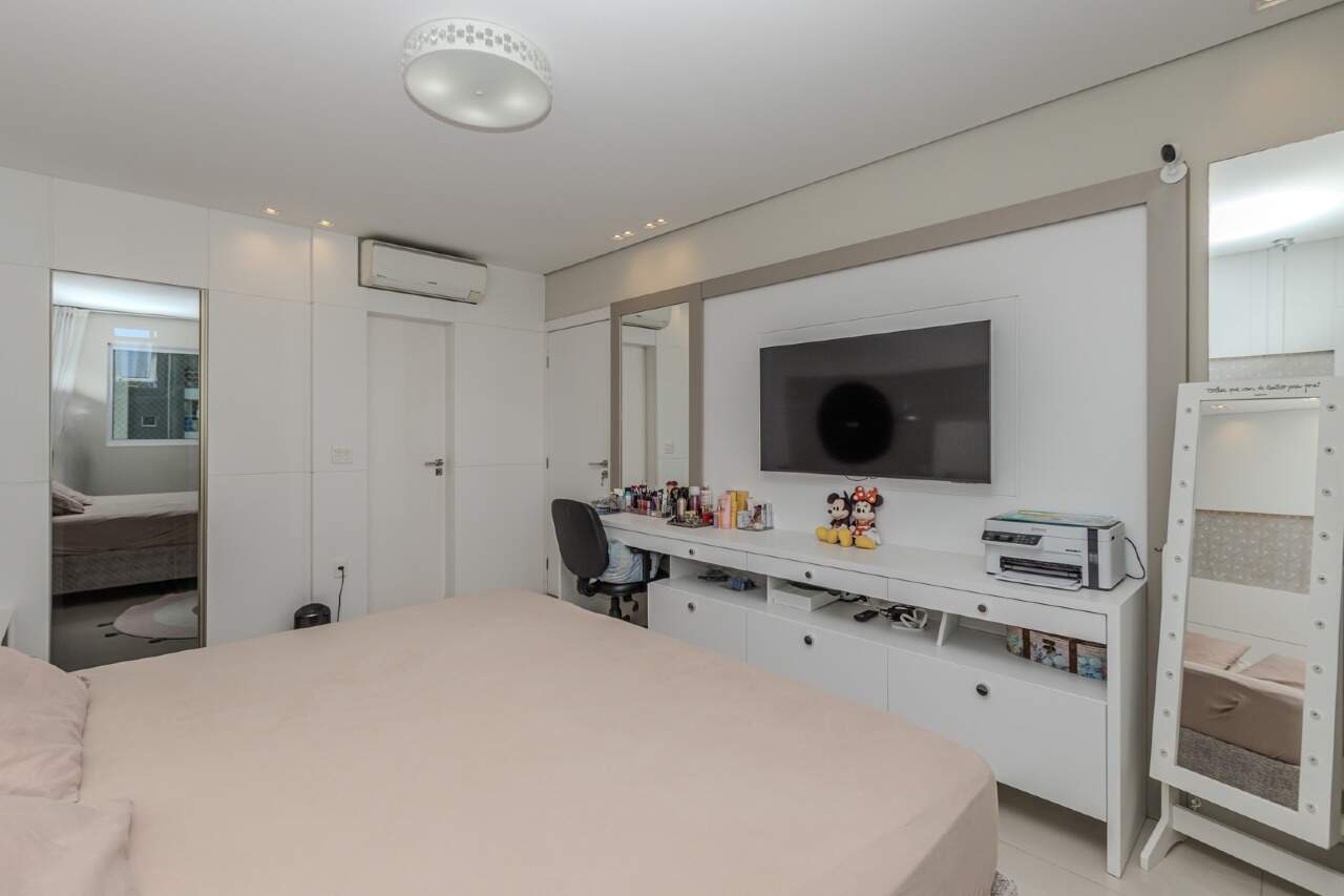 Apartamento à venda no Pioneiros: 