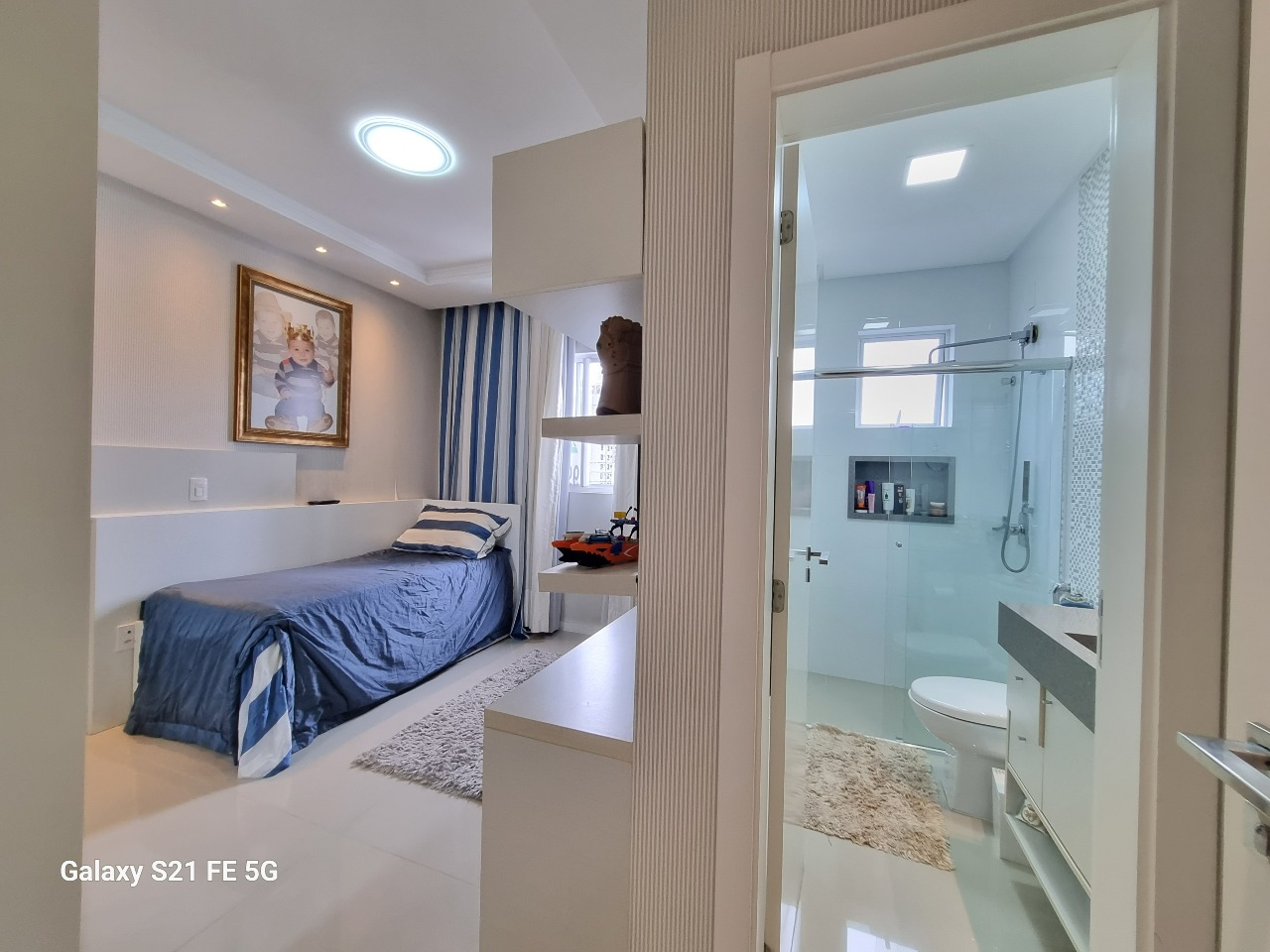 Apartamento à venda no Pioneiros: 