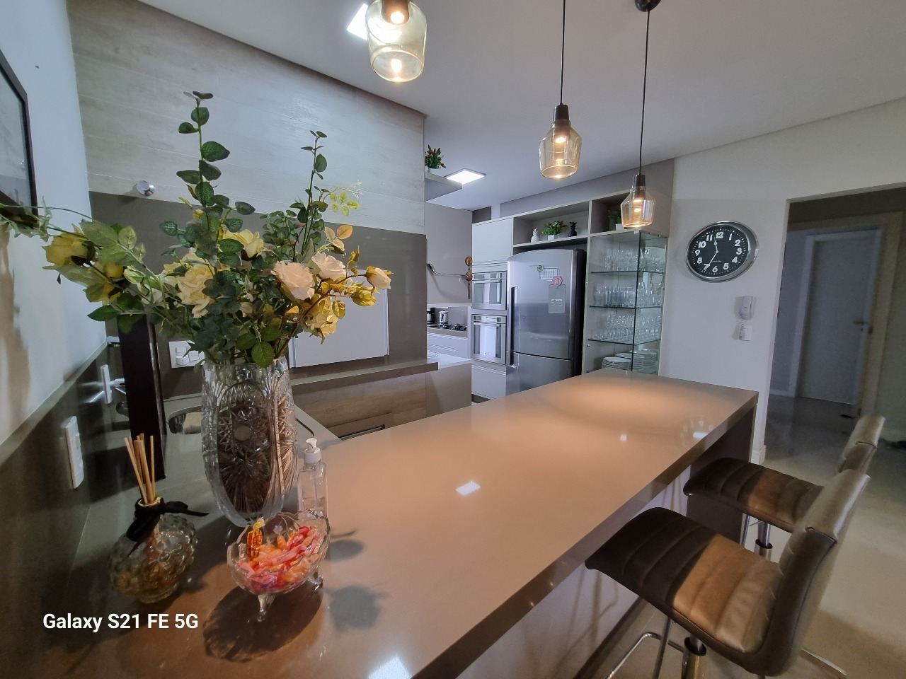 Apartamento à venda no Pioneiros: 