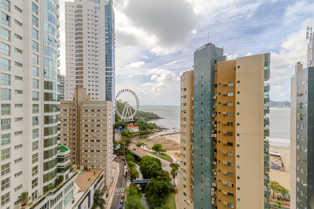 Apartamento à venda no Pioneiros: 