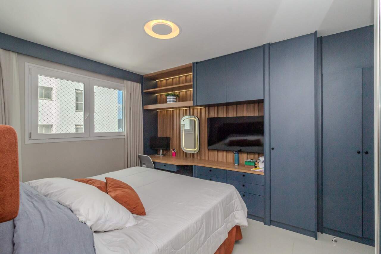 Apartamento à venda no Pioneiros: 