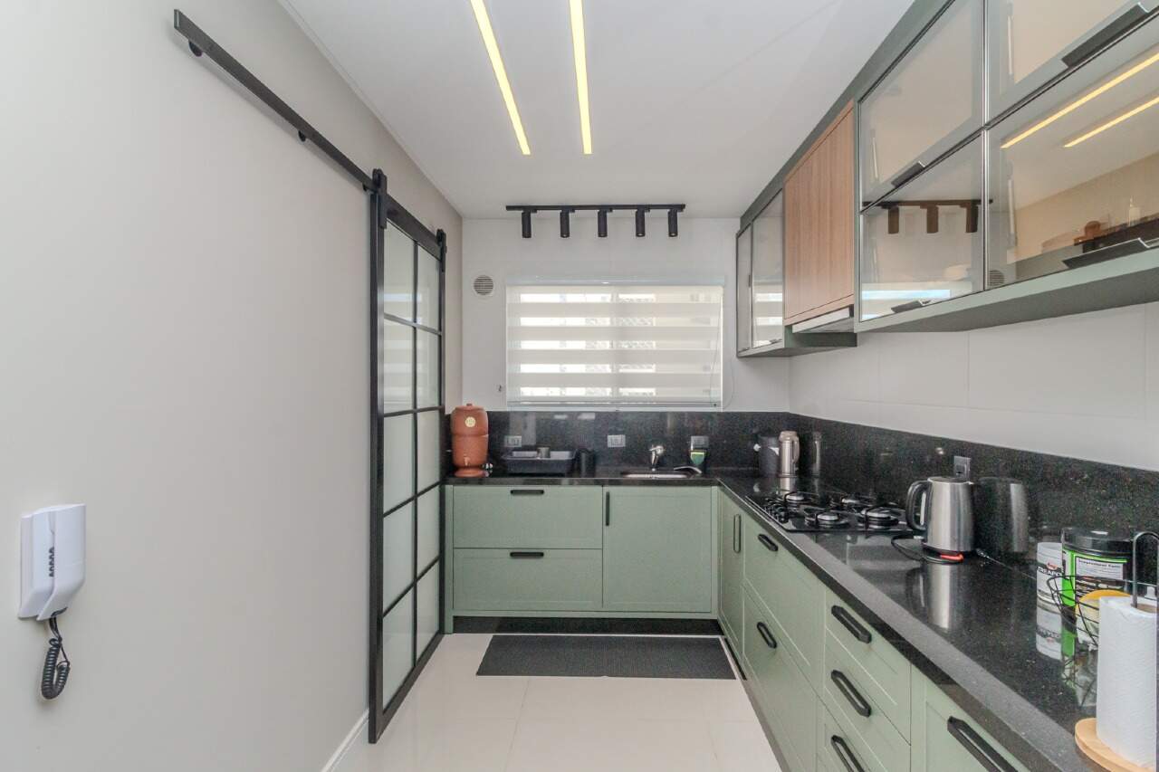 Apartamento à venda no Pioneiros: 