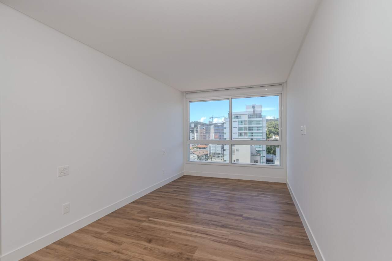 Apartamento à venda no Praia Brava: 