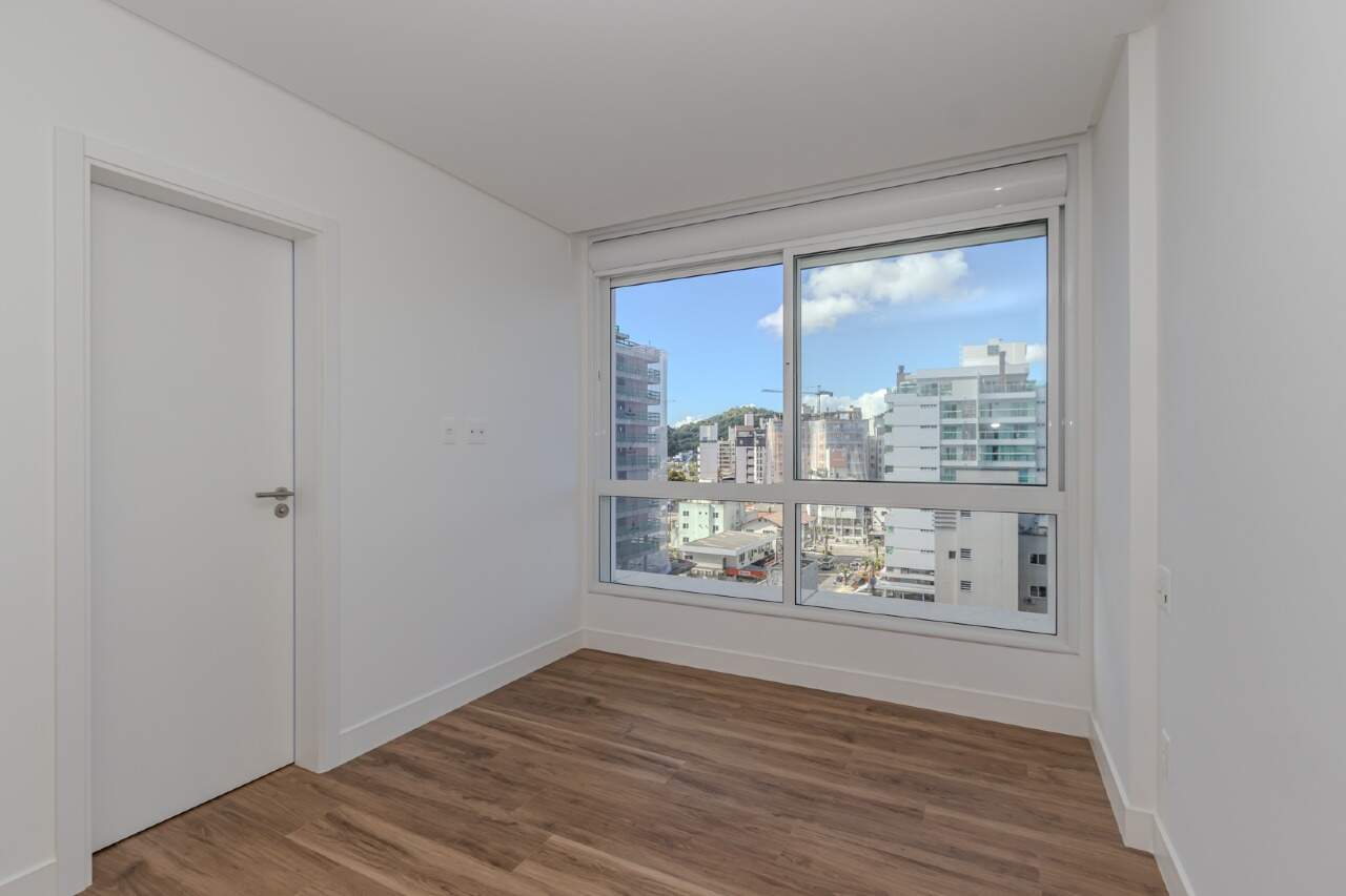 Apartamento à venda no Praia Brava: 