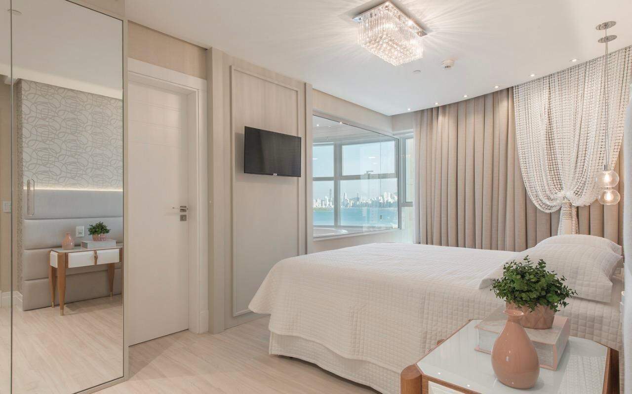 Apartamento à venda no Pioneiros: 