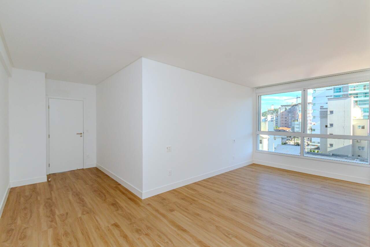 Apartamento à venda no Praia Brava: 