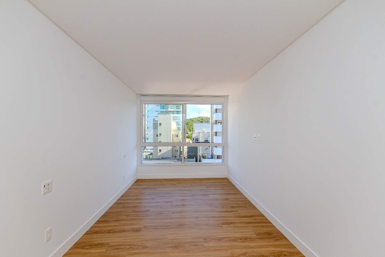 Apartamento à venda no Praia Brava: 