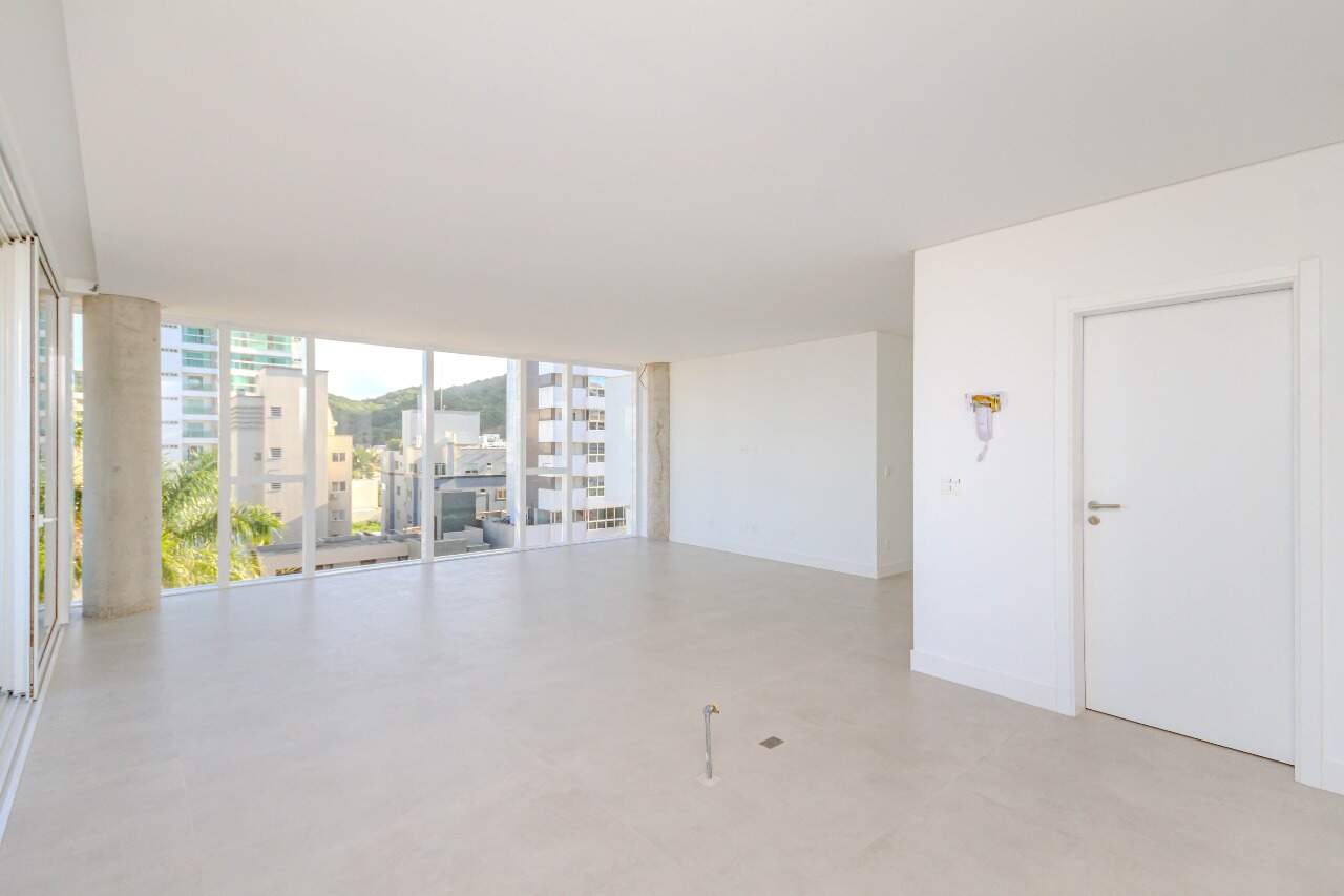 Apartamento à venda no Praia Brava: 