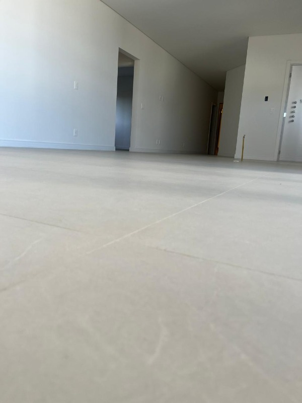 Apartamento diferenciado à venda no Praia Brava: 