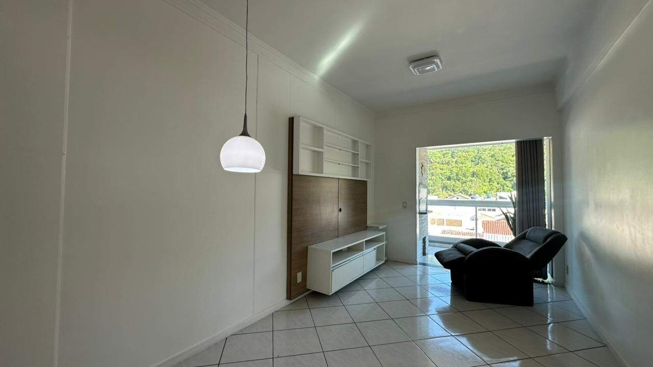 Apartamento para aluguel no Nações: 