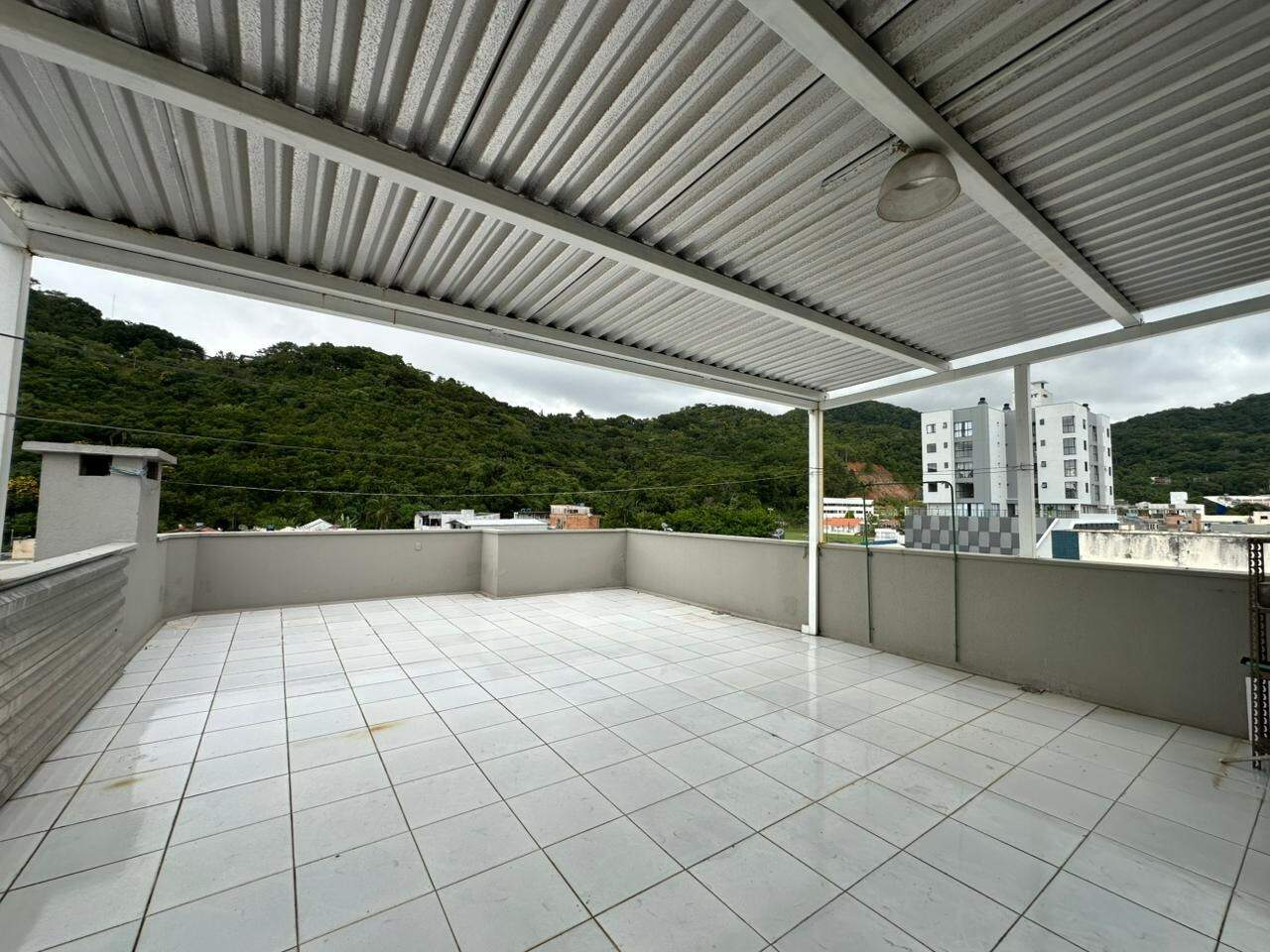 Apartamento para aluguel no Nações: 