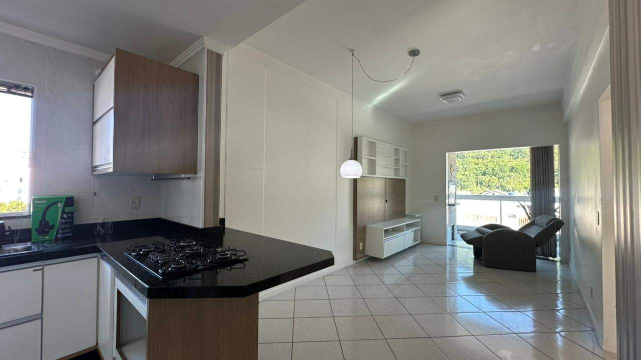 Apartamento para aluguel no Nações: 