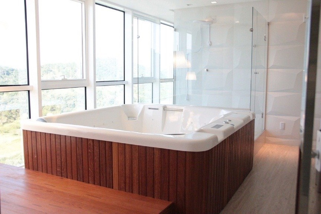 Apartamento à venda no Centro: Spa com hidromassagem no Marina Beach Towers