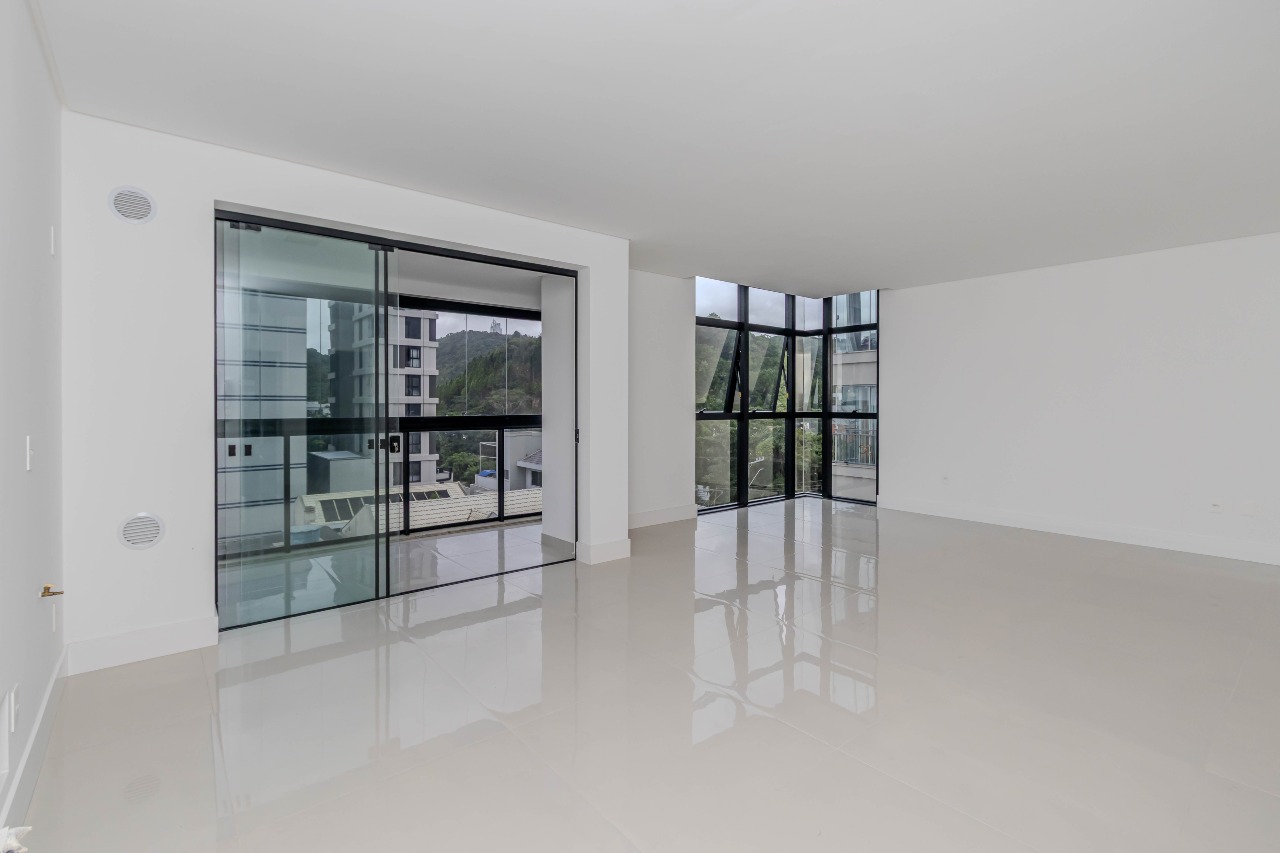 Apartamento à venda no Praia Brava: 