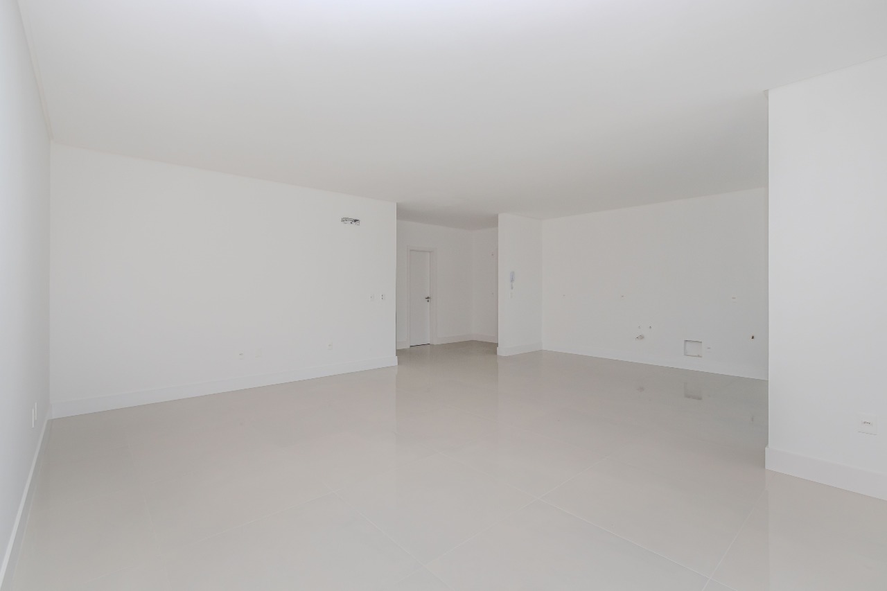 Apartamento à venda no Praia Brava: 