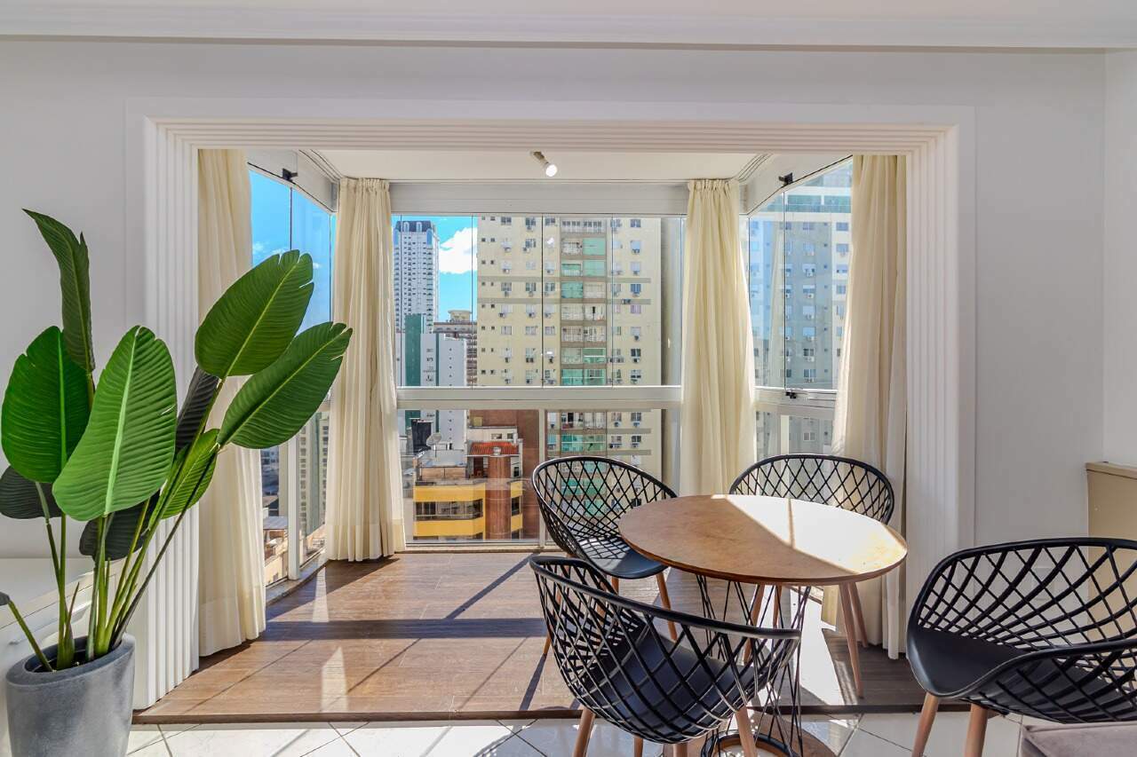 Apartamento para aluguel no Centro: 