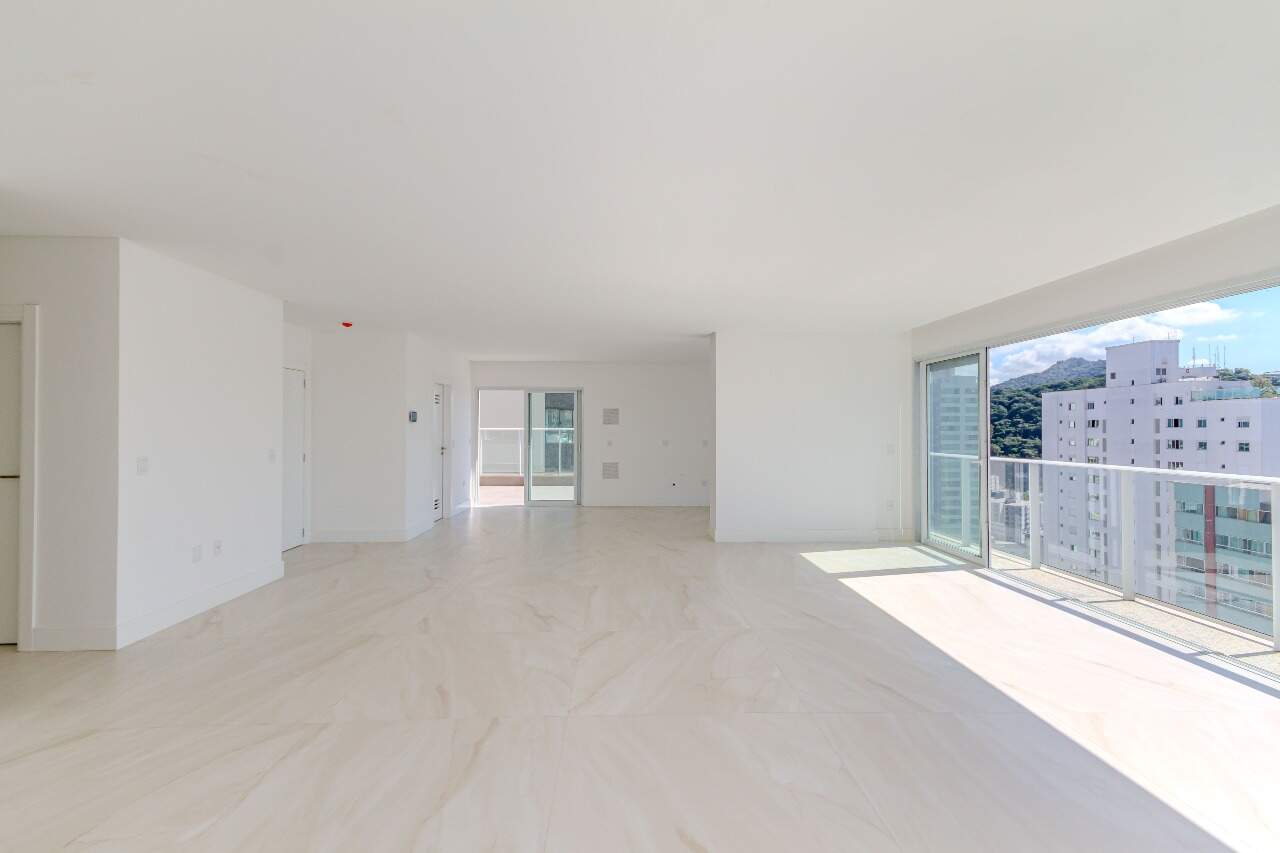 Apartamento diferenciado à venda no Centro: 