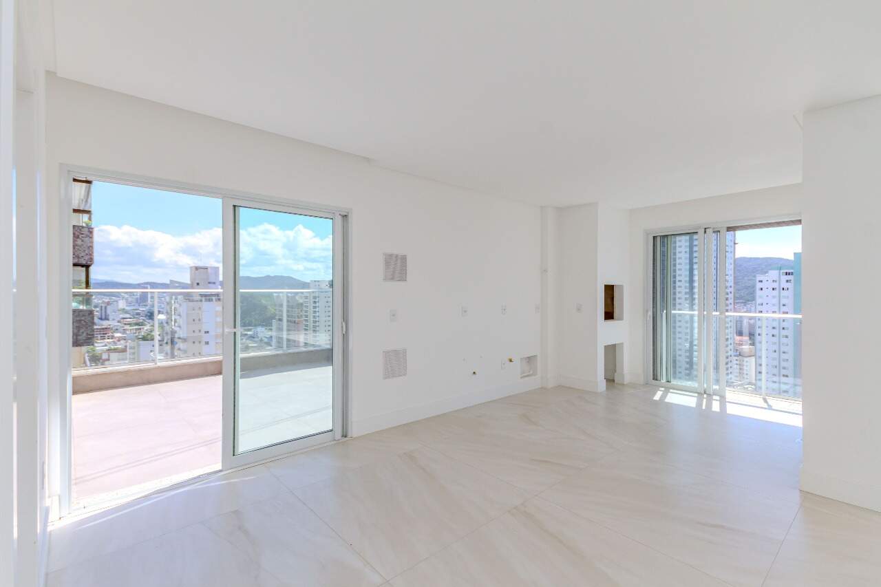 Apartamento diferenciado à venda no Centro: 