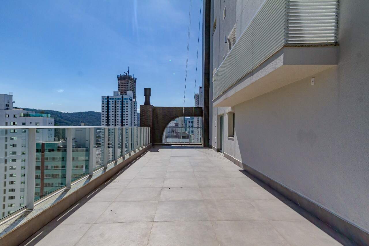 Apartamento diferenciado à venda no Centro: 