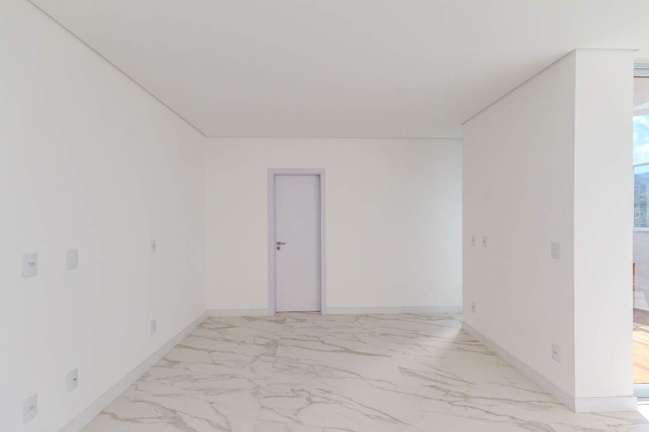 Cobertura à venda no Praia Brava: 