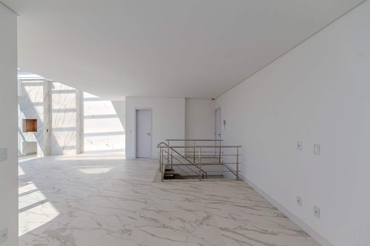 Cobertura à venda no Praia Brava: 