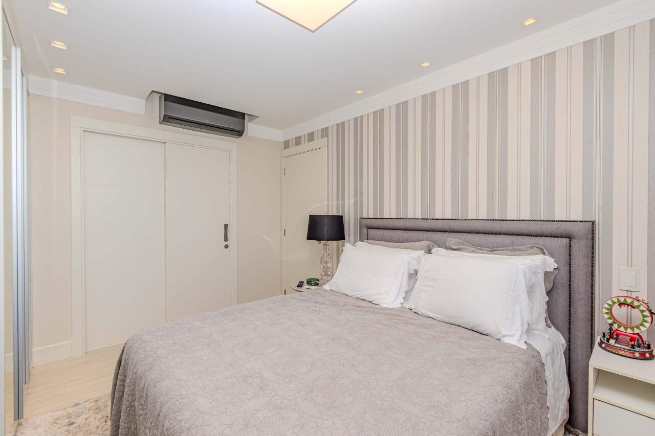 Apartamento à venda no Pioneiros: 
