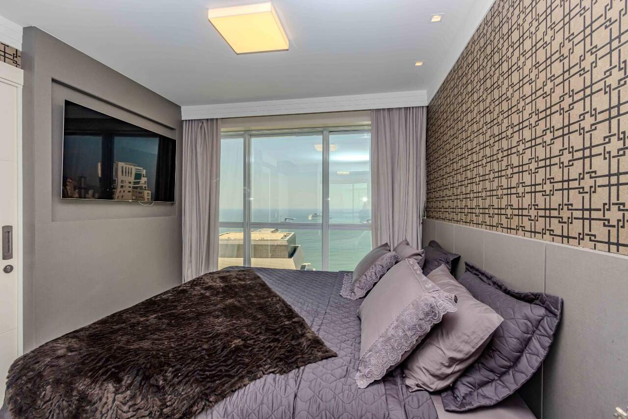 Apartamento à venda no Pioneiros: 