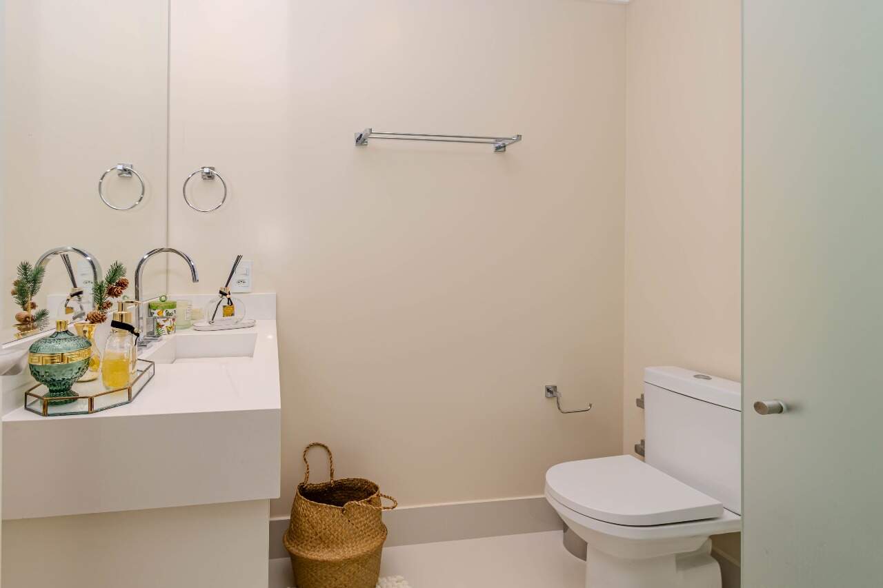 Apartamento à venda no Pioneiros: 