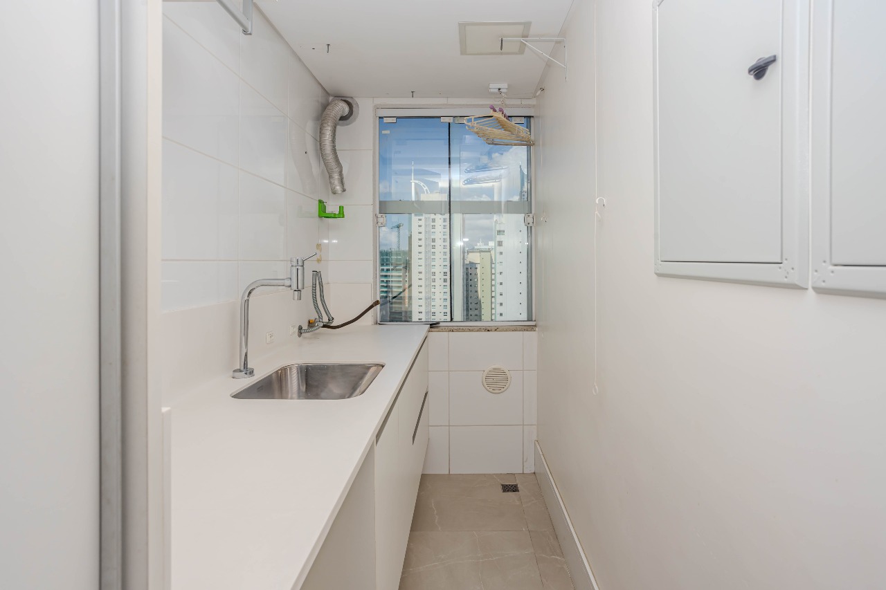 Apartamento à venda no Pioneiros: 