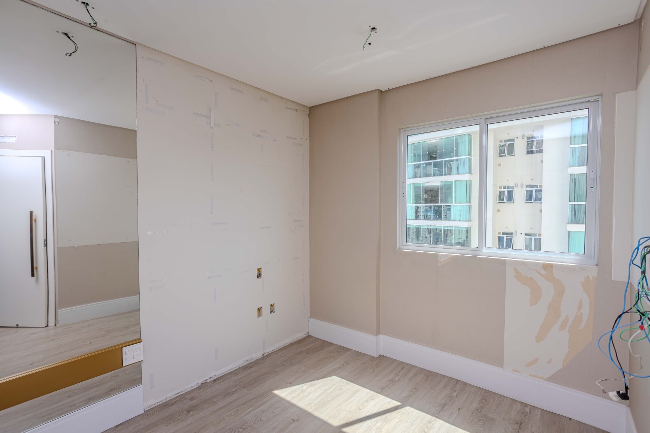 Apartamento à venda no Pioneiros: 