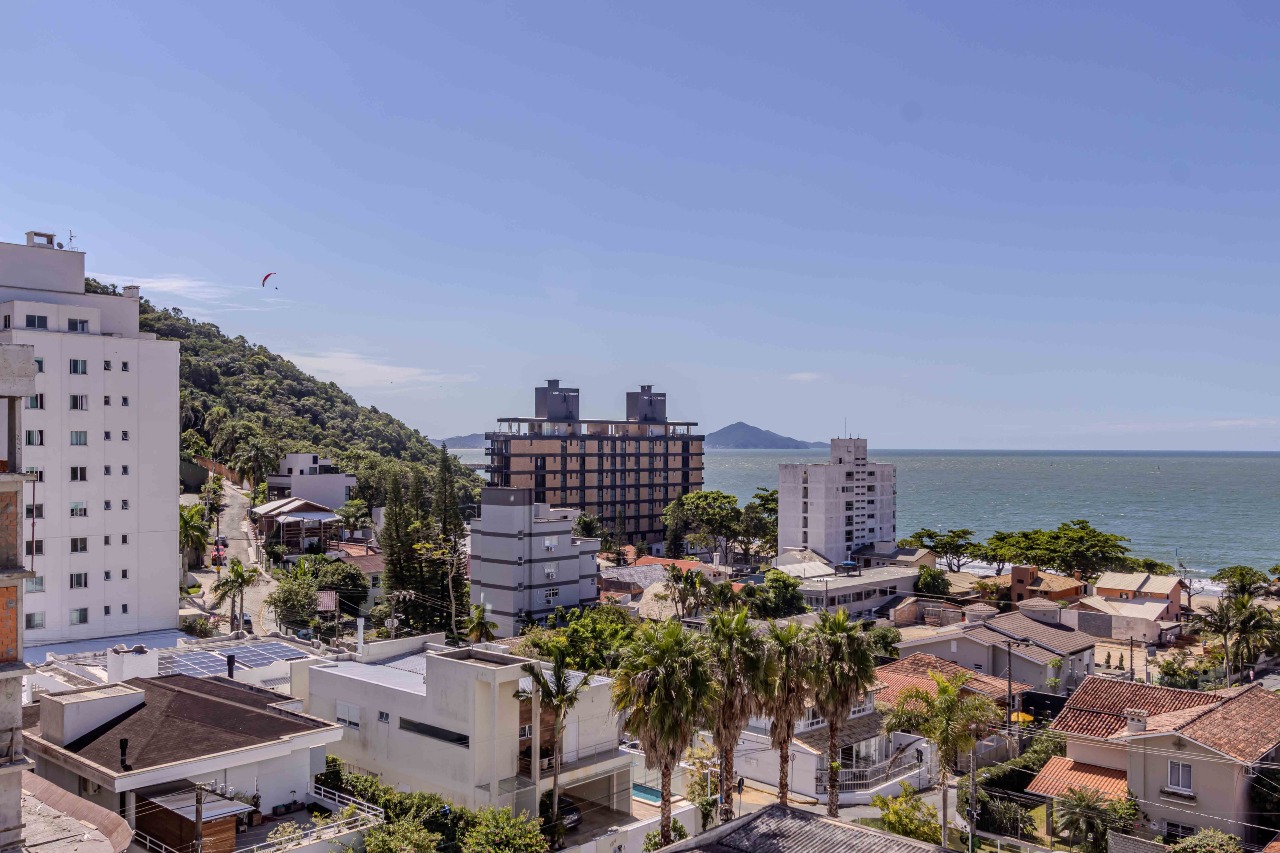 Apartamento à venda no Cabeçudas: 