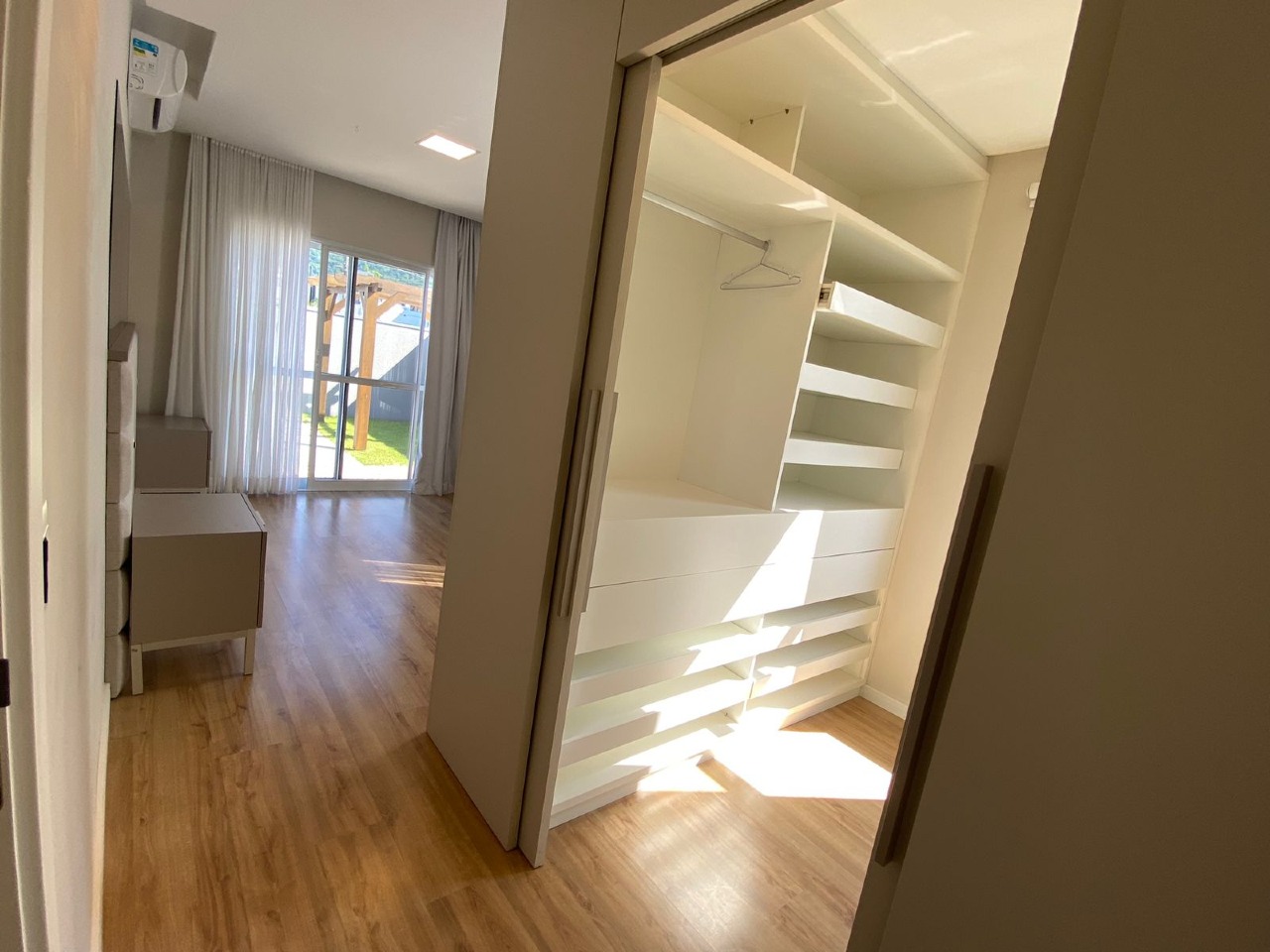 Casa de Condomínio à venda no Santa Regina : 