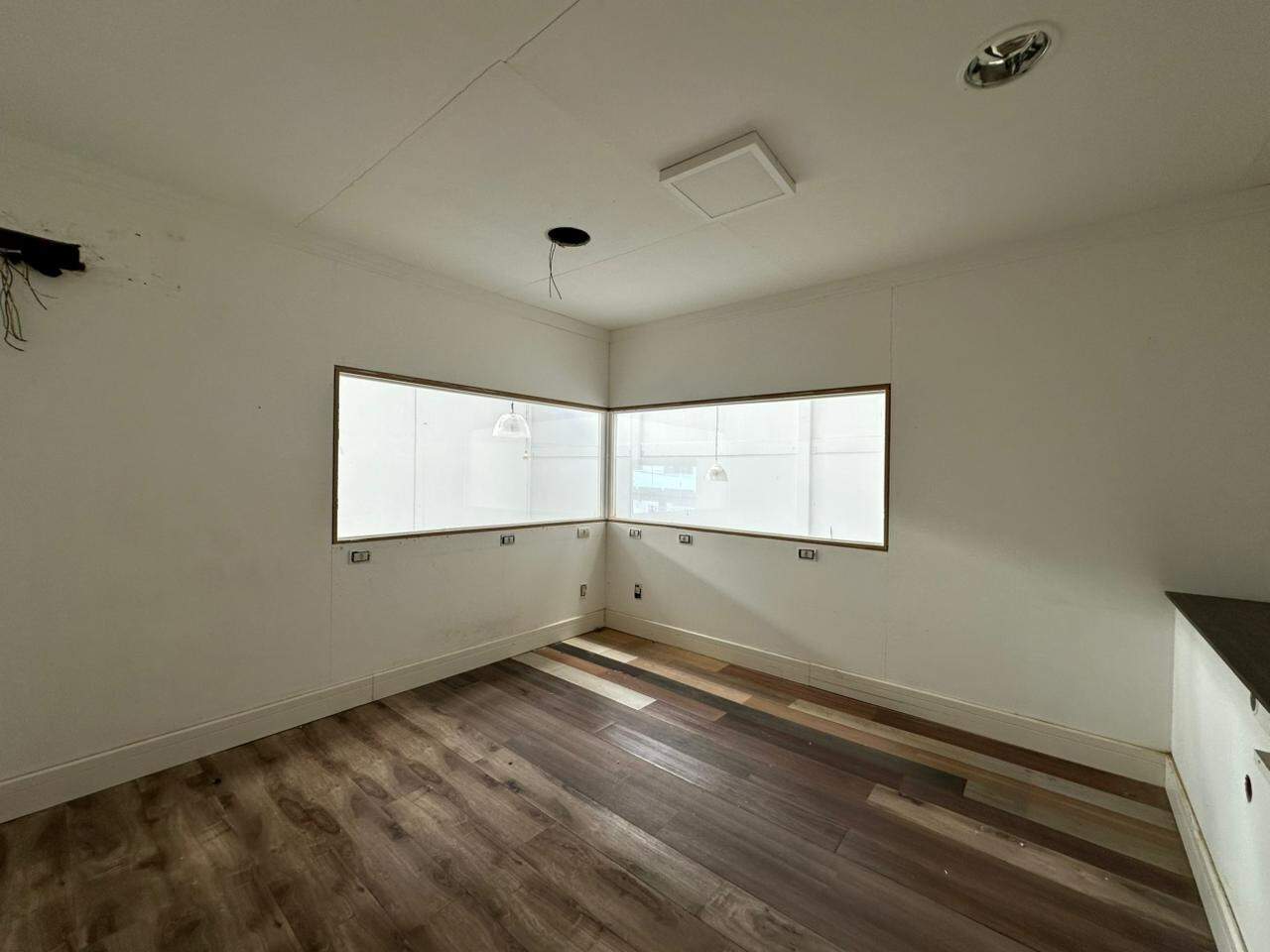 Sala Comercial para aluguel no Vila Real: 